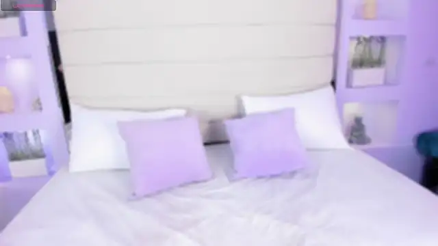 Snapshot of AmyColman_ chatting on February 5, 2026, 12:12 pm AmyColman online show from February 5, 2026, 12:12 pm