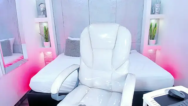 Snapshot of AmyColman_ chatting on November 27, 2025, 11:43 am AmyColman online show from November 27, 2025, 11:43 am