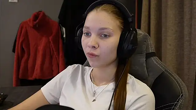 Softixq online show from November 13, 2025, 4:00 pm