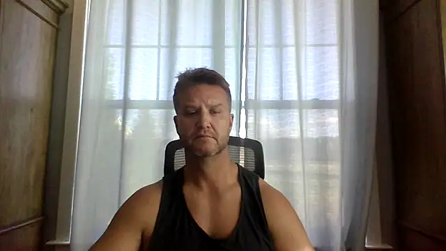 Snapshot of 45andfit1 chatting on November 13, 2025, 3:16 pm 45andfit1 online show from November 13, 2025, 3:16 pm