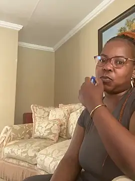 SweetCandy84 online show from December 21, 2025, 9:44 am