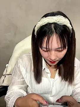 Snapshot of Star_fruit chatting on December 21, 2025, 10:28 am Star fruit online show from December 21, 2025, 10:28 am