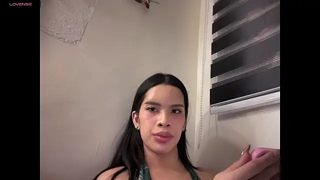 Candicemeow online show from May 23, 2026, 10:09 pm