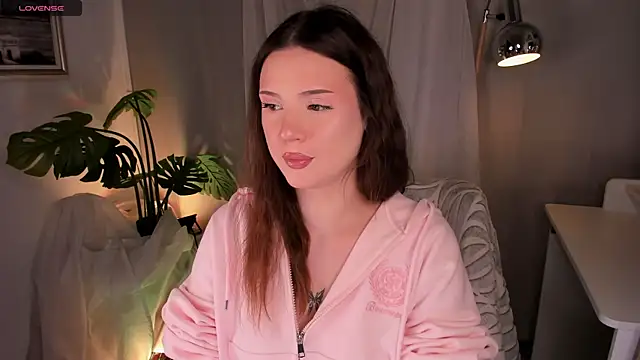 Snapshot of AustinClowerd chatting on December 18, 2025, 7:13 am AustinClowerd online show from December 18, 2025, 7:13 am