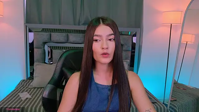 Snapshot of Bella_Clark2 chatting on April 26, 2026, 9:01 pm Bella Clark2 online show from April 26, 2026, 9:01 pm