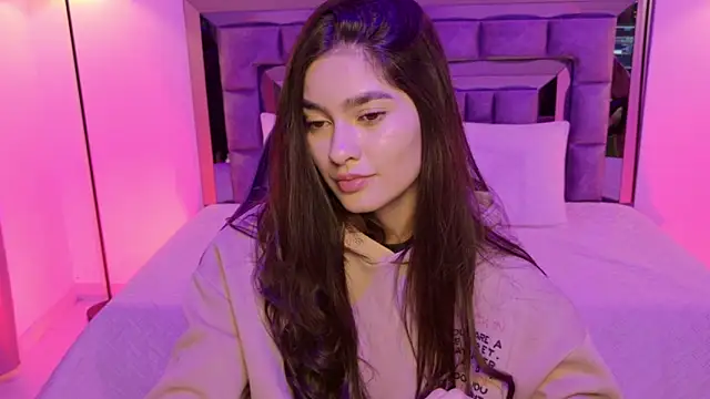 Bella Clark2 online show from November 15, 2025, 4:05 am