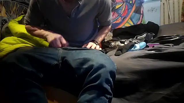 Snapshot of YourAddicted2 chatting on January 11, 2026, 6:04 pm YourAddicted2 online show from January 11, 2026, 6:04 pm