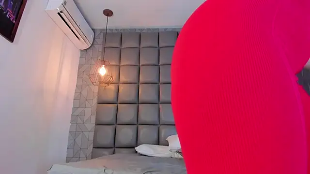 Snapshot of dannavelvet chatting on February 14, 2026, 11:54 am dannavelvet online show from February 14, 2026, 11:54 am