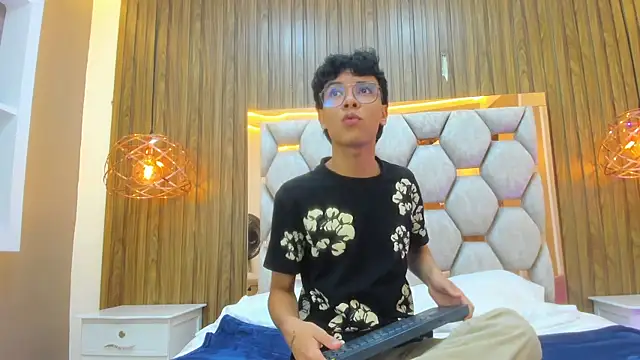 adams bobby online show from June 11, 2026, 11:18 am