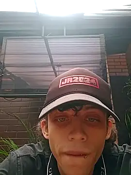 Snapshot of Khalid16_ chatting on November 11, 2025, 2:23 pm Khalid16 online show from November 11, 2025, 2:23 pm