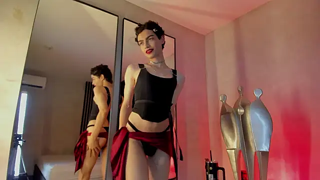 Snapshot of Val_Guerra chatting on October 31, 2025, 3:03 am Val Guerra online show from October 31, 2025, 3:03 am