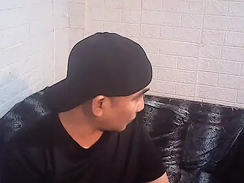 Snapshot of yourasiandesire69 chatting on November 25, 2025, 1:00 pm yourasiandesire69 online show from November 25, 2025, 1:00 pm