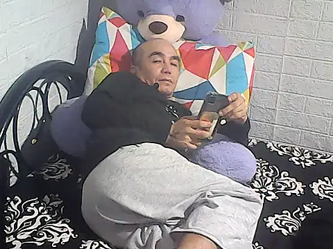 Snapshot of yourasiandesire69 chatting on November 9, 2025, 7:23 am yourasiandesire69 online show from November 9, 2025, 7:23 am