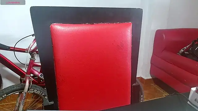 Snapshot of LunaaMorena chatting on May 23, 2026, 12:48 pm LunaaMorena online show from May 23, 2026, 12:48 pm