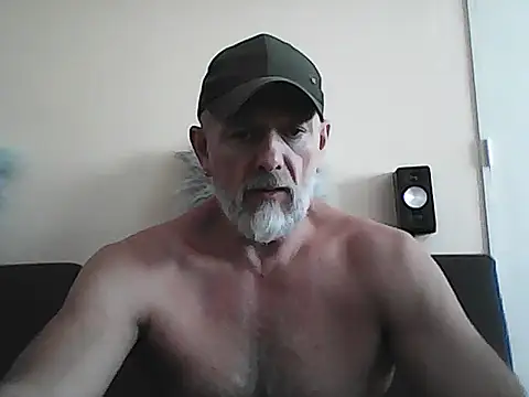 Snapshot of BroBators chatting on May 26, 2026, 4:49 pm BroBators online show from May 26, 2026, 4:49 pm