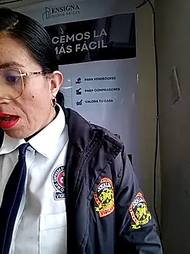 Snapshot of Valentina--1 chatting on January 13, 2026, 12:09 pm Valentina--1 online show from January 13, 2026, 12:09 pm