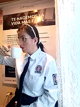 Snapshot of Valentina--1 chatting on February 2, 2026, 12:04 pm Valentina--1 online show from February 2, 2026, 12:04 pm