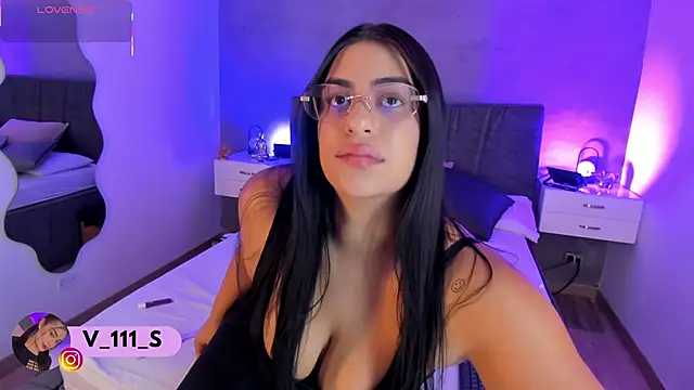 Snapshot of andreanix chatting on January 18, 2026, 8:45 pm andreanix online show from January 18, 2026, 8:45 pm