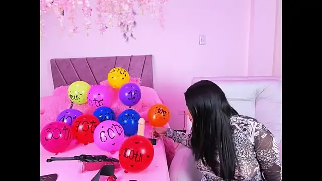 victoriagot  online show from December 3, 2025, 5:19 am