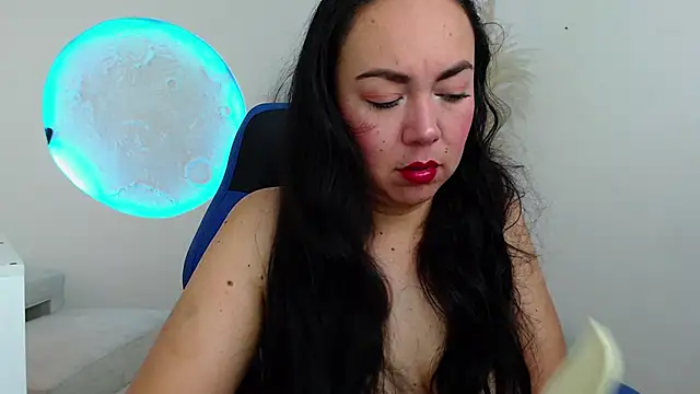 Snapshot of Yadis_hot chatting on October 30, 2025, 7:44 pm Yadis hot online show from October 30, 2025, 7:44 pm