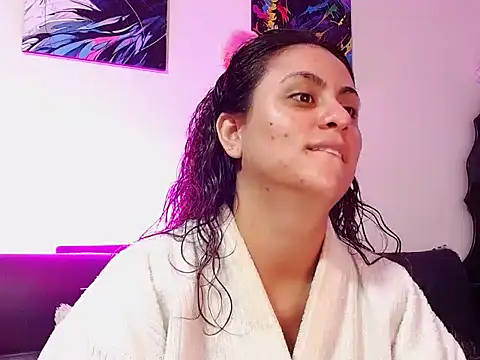 Caroline Jons online show from November 10, 2025, 2:00 pm