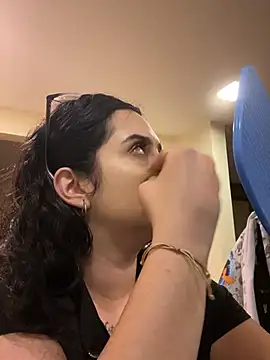 Snapshot of Kloe_Novoa chatting on March 2, 2026, 12:12 pm Kloe Novoa online show from March 2, 2026, 12:12 pm