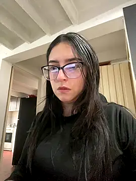 Snapshot of Kloe_Novoa chatting on December 20, 2025, 12:52 pm Kloe Novoa online show from December 20, 2025, 12:52 pm