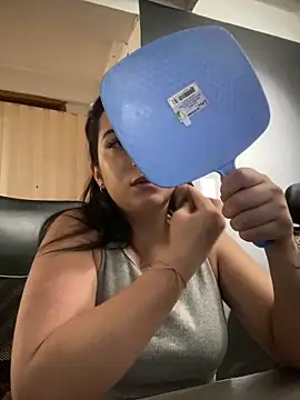 Snapshot of Kloe_Novoa chatting on February 20, 2026, 1:35 pm Kloe Novoa online show from February 20, 2026, 1:35 pm