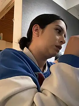 Snapshot of Kloe_Novoa chatting on January 19, 2026, 1:37 pm Kloe Novoa online show from January 19, 2026, 1:37 pm