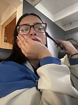 Snapshot of Kloe_Novoa chatting on January 16, 2026, 1:26 pm Kloe Novoa online show from January 16, 2026, 1:26 pm