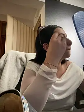 Snapshot of Kloe_Novoa chatting on February 16, 2026, 1:21 pm Kloe Novoa online show from February 16, 2026, 1:21 pm