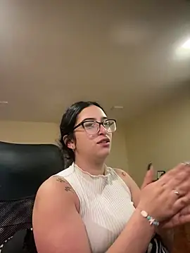 Snapshot of Kloe_Novoa chatting on February 25, 2026, 12:38 pm Kloe Novoa online show from February 25, 2026, 12:38 pm