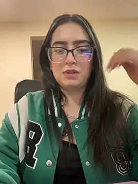 Kloe Novoa online show from April 1, 2026, 1:41 pm