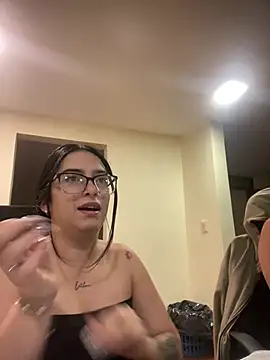 Kloe Novoa online show from March 24, 2026, 12:16 pm