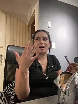 Snapshot of Kloe_Novoa chatting on February 17, 2026, 1:41 pm Kloe Novoa online show from February 17, 2026, 1:41 pm