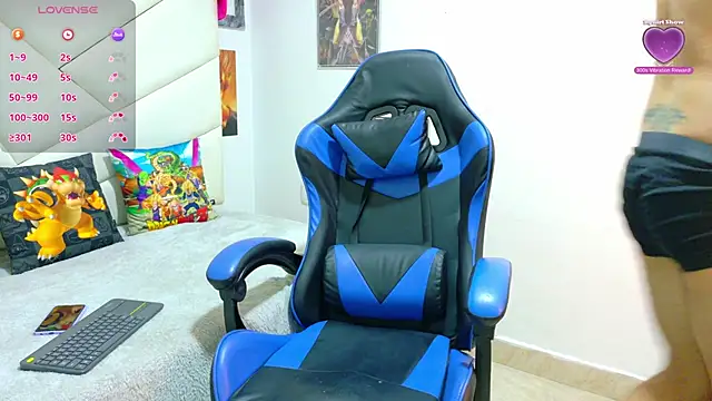 Snapshot of STEVEN_STAR chatting on October 31, 2025, 7:10 pm STEVEN STAR online show from October 31, 2025, 7:10 pm