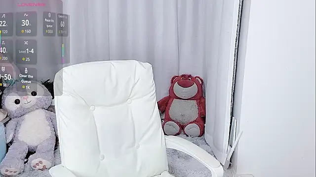 hailey cici online show from November 8, 2025, 4:27 am