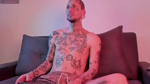 Snapshot of TokyoHatsumoto chatting on October 27, 2025, 1:01 pm TokyoHatsumoto online show from October 27, 2025, 1:01 pm