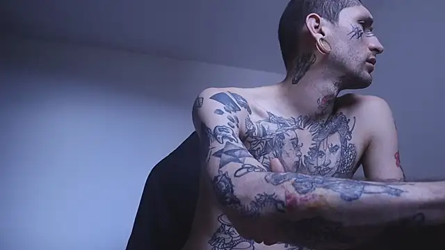 TokyoHatsumoto online show from November 22, 2025, 7:46 pm