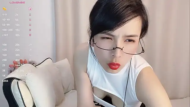 Snapshot of -Jenny-666- chatting on November 1, 2025, 11:53 pm -Jenny-666- online show from November 1, 2025, 11:53 pm