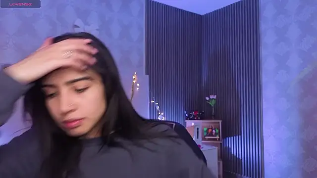 MAIILY TAY online show from February 13, 2026, 11:54 am