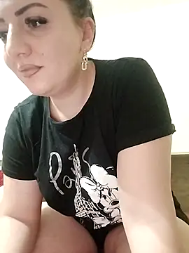 Snapshot of Gabrielaalialiali chatting on February 3, 2026, 6:40 am Gabrielaalialiali online show from February 3, 2026, 6:40 am