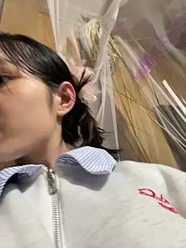 Tina x online show from March 5, 2026, 9:17 am