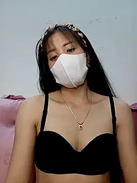 Snapshot of ezabel- chatting on November 15, 2025, 1:15 pm ezabel- online show from November 15, 2025, 1:15 pm