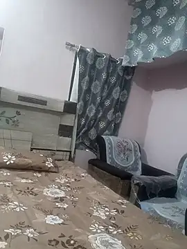 Snapshot of Best_couple2001 chatting on November 13, 2025, 6:28 am Best couple2001 online show from November 13, 2025, 6:28 am