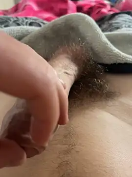 grossebite12335 online show from November 4, 2025, 9:46 am