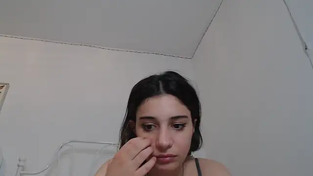 Snapshot of bellefleurrr chatting on June 14, 2026, 2:24 am bellefleurrr online show from June 14, 2026, 2:24 am