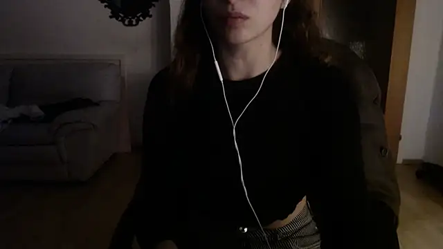 Snapshot of bellefleurrr chatting on November 11, 2025, 11:09 pm bellefleurrr online show from November 11, 2025, 11:09 pm