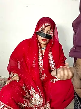 Snapshot of Heena-143 chatting on June 3, 2026, 6:01 pm Heena-143 online show from June 3, 2026, 6:01 pm