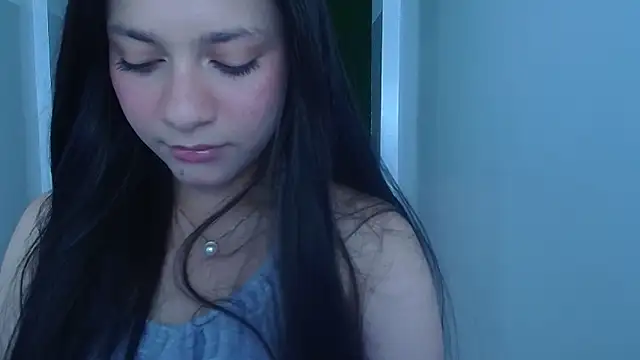 Snapshot of velvetvixen_t chatting on December 18, 2025, 7:40 pm velvetvixen t online show from December 18, 2025, 7:40 pm